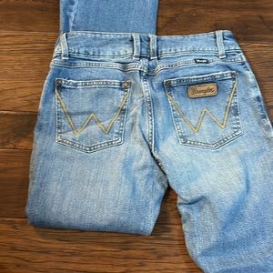 Wrangler boot cut jeans.new without tags
